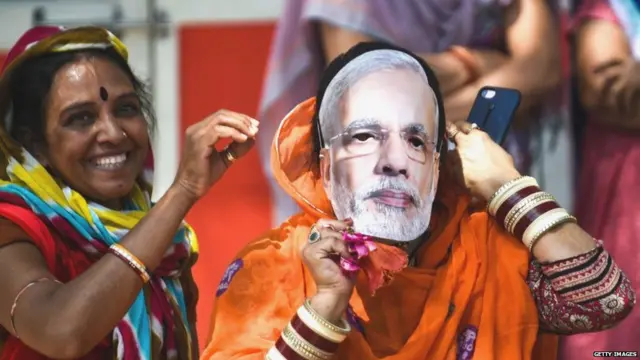 મોદીની તસવીર