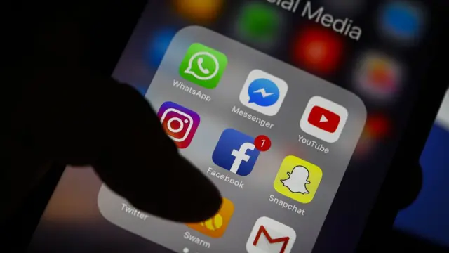 ปัจจุบัน ประชาชนทั่วโลกเสพข่าว รับสาร ทางออนไลน์มากขึ้น