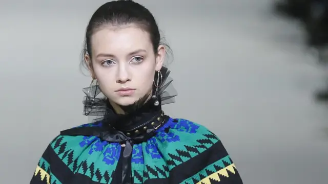 Модель із колекції дизайнерського бренду Nadya Dzyak.