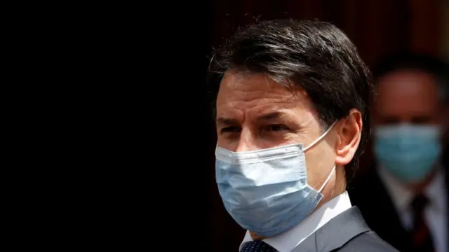 conte, italia