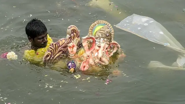 వినాయక నిమజ్జనం