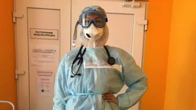 Марии пришлось переквалифицироваться из хирурга в реаниматологи на время эпидемии Covid-19