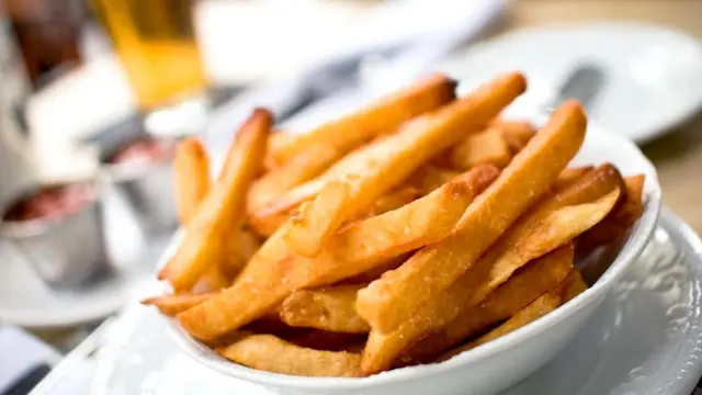 Одной из причин может стать соленая пища