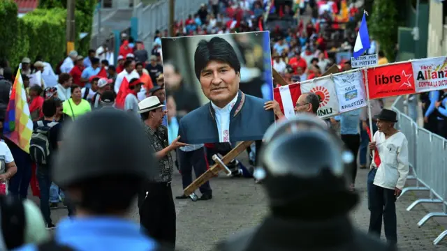 Marcha a favor de Evo Morales en Tegucigalpa, Honduras