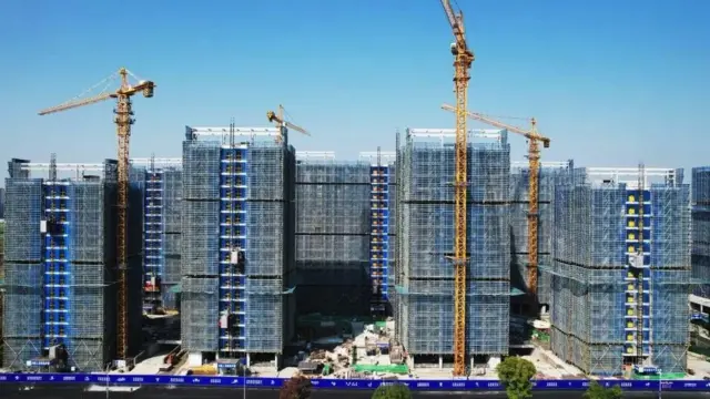 Хитой кўчмас мулк инқирози ичида қолган.