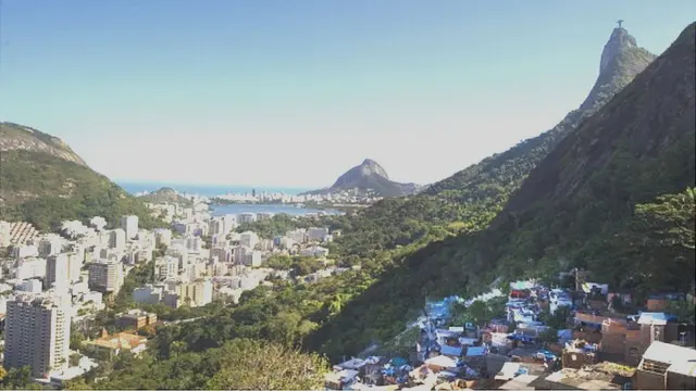 Área mais rica do Riobetboo 777Janeirobetboo 777contraste com favelas