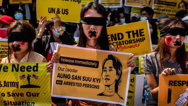 Hkun Lat/Getty Images