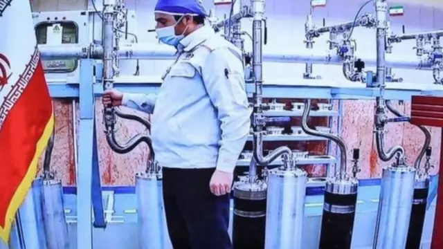 رئيس البرلمان الإيراني أكد على وقف مراقبة الوكالة الدولية لأنشطة إيران بعد انتهاء الاتفاق بينهما