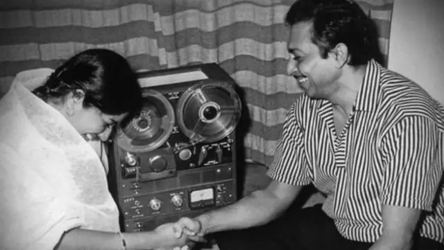 لتا منگیشکر