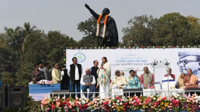 কোলকাতায় সুভাষ বসুর ১২১তম জন্মবার্ষিকী অনুষ্ঠানে মুখ্যমন্ত্রী মমতা ব্যানার্জি