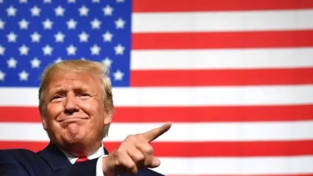 डोनल्ड ट्रंप