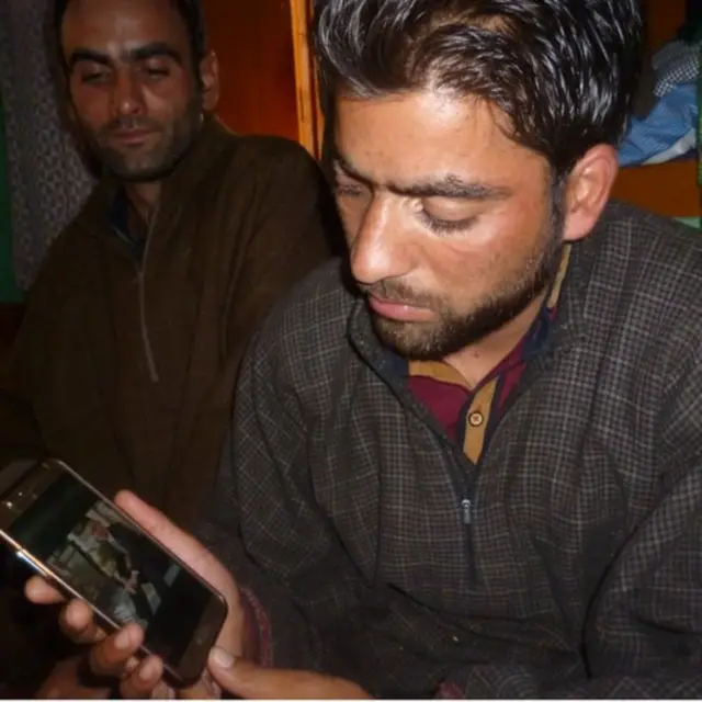 உமரின் ஒன்றுவிட்ட சகோதரர் முதாசிர்.