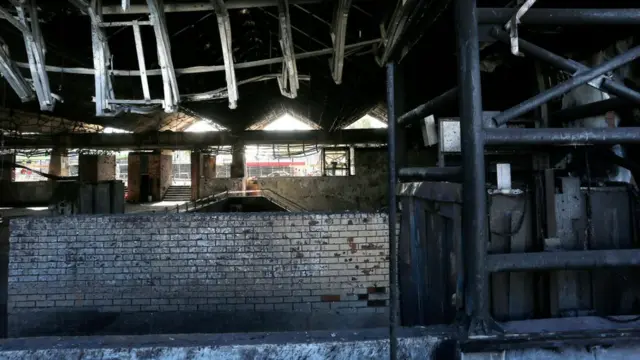 La recuperación de las estaciones de Metro quemadas durante las protestas requerirá de inversiones millonarias.