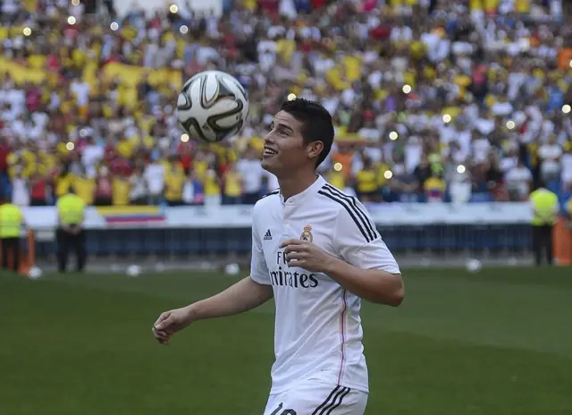 James Rodríguez en su presentación en el Bernabéu