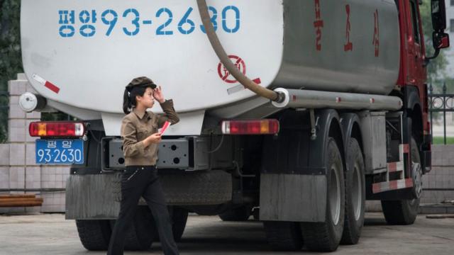 Puesto de gasolina en Pyongyang