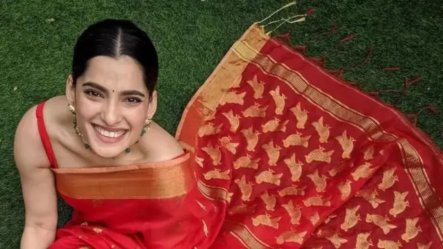 प्रिया बापट