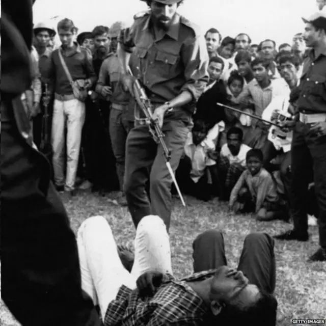 પાકિસ્તાની સેનાના દમનને કારણે ભારતમાં બાંગ્લા શરણાર્થીઓનો ધસારો વધી ગયો