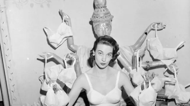 1949मधली 'ब्रा'संबंधीची जाहिरात.