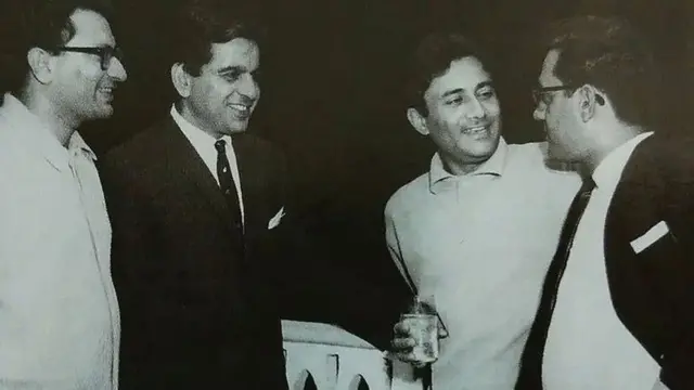 1940, 1950 ਅਤੇ 1960 ਦੇ ਦਹਾਕੇ ਵਿੱਚ ਤਿੰਨੇ ਜਣੇ (ਦੇਵ ਅਨੰਦ, ਰਾਜ ਕਪੂਰ ਅਤੇ ਦਿਲੀਪ ਕੁਮਾਰ) ਦਾ ਬੌਕਸ ਆਫ਼ਿਸ ਤੇ ਮੁਕਾਬਲਾ ਮਸ਼ਹੂਰ ਸੀ ਪਰ ਤਿੰਨੋਂ ਇੱਕ ਦੂਜੇ ਦੇ ਵਧੀਆ ਦੋਸਤ ਸਨ