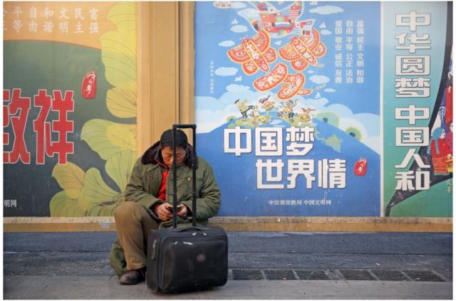 移动互联网在中国的持续普及，使得更多中老年、农村地区、中低收入群体的用户加入网民群体。