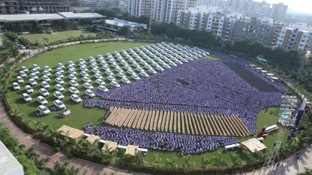 કારનો ફોટો