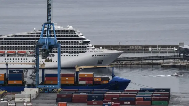 El MSC Magnifica en Marsella, Francia