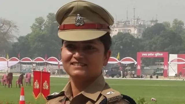 இளம் காவல்துறை அதிகாரி ஸ்ரேஷ்டா சிங்