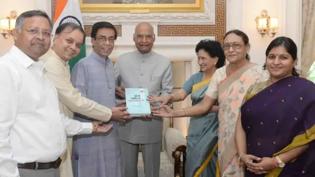 हिंदी_दिवस, HindiDivas, पचास साल बाद बना हिंदी का नया साहित्य ज्ञानकोश