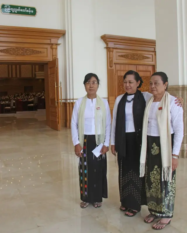 လွှတ်တော်ထဲရောက် ရွေးကောက်ခံ အမျိုးသမီး ကိုယ်စားလှယ်များ