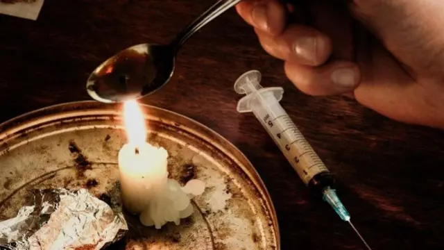 1910ના દાયકામાં ગુનેગારોમાં હેરોઇન બહુ પ્રચલિત બન્યું હતું