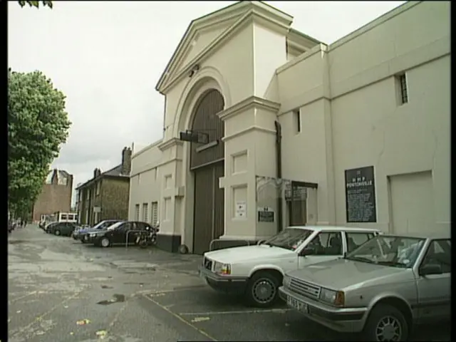 Fachada da prisãologin esporte da sortePentonville, onde hoje Jonathan Aitken é capelão