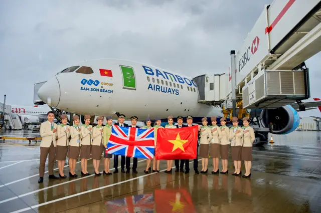 Máy bay của Bamboo Airways tại sân bay Heathrow