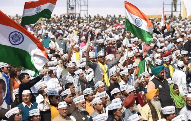 राजनीतिक दल, चंदा, नोटबंदी, आयकर कानून, छूट