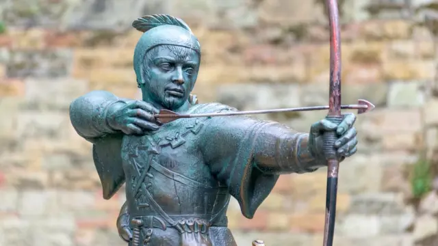 Статуя Робин Гуда в Ноттингеме