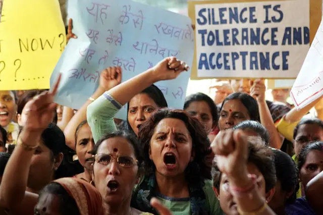 مظاهرات النساء في الهند احتجاجاً على التحرش والعنف الجنسي ضد النساء