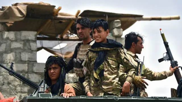 Policías afganos en el distrito de Panjwai, en la provincia de Kandahar, 4 de julio de 2021