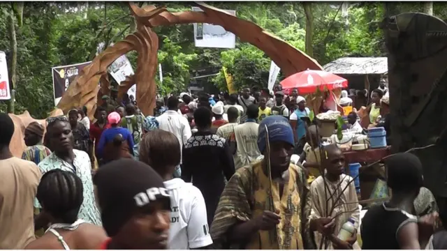 Ẹnu abawọle ojubọ odo ọṣun