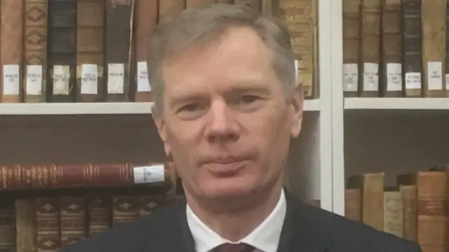 Rob Macaire/Twitter