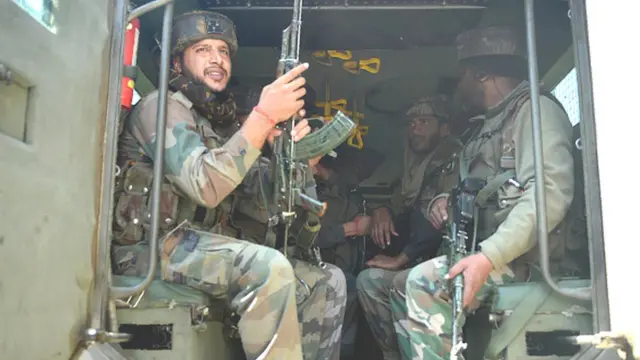 સુરક્ષા દળોની તસવીર