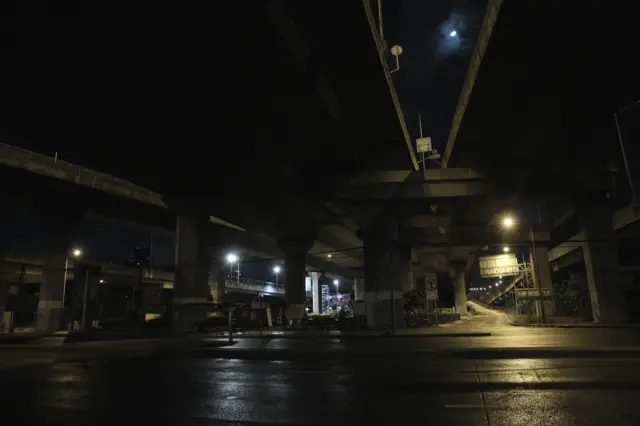 กรุงเทพ โควิด 19 ไวรัสโคโรนา เหงา เคอร์ฟิว curfew bangkok coronavirus