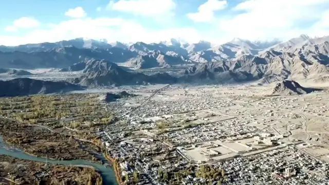 အိန္ဒိယနဲ့ တရုတ်တို့ ကာလရှည် နယ်မြေအငြင်းပွားနေတဲ့ ဟိမဝန္တာတောင်တန်းက လာဒါ့ခ်ဒေသ