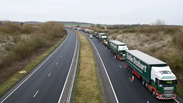 Fila de camiones en Dover