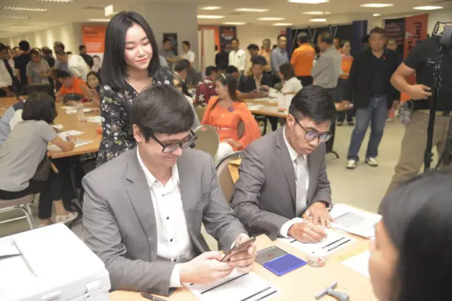 รังสิมันต์ โรม และ ปิยรัฐ จงเทพ