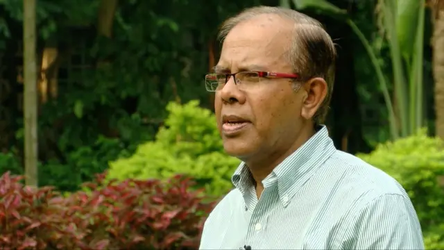 ঢাকা বিশ্ববিদ্যালয়ের ট্যুরিজম এন্ড হসপিটালিটি ম্যানেজমেন্ট বিভাগের চেয়ারম্যান অধ্যাপক শাকের আহমেদ