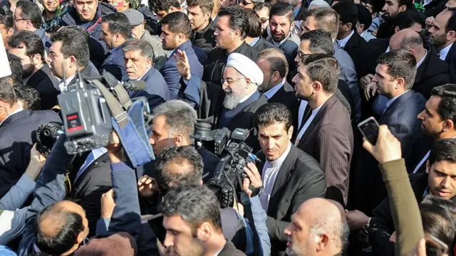 حسن روحانی در تجمع بیست و دوم بهمن