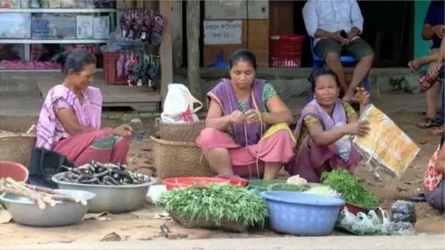 পাহাড়ে সংঘাতের কারণে আতংকে থাকেন সাধারণ মানুষ