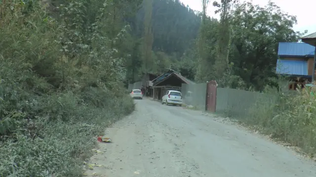 इंशा का घर, उरी