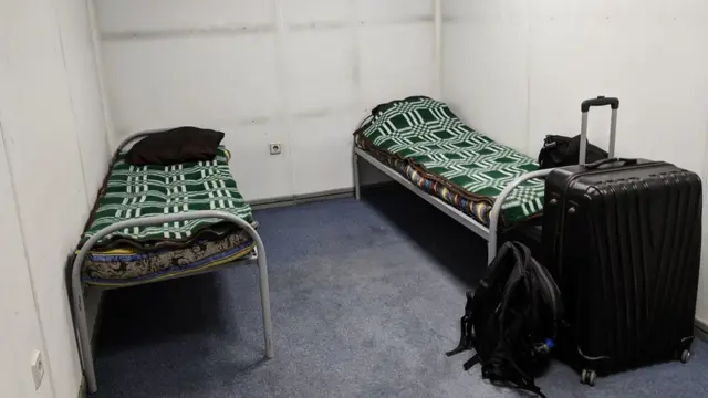 Двухместный номер в изоляторе