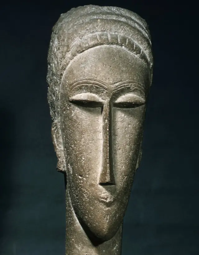 Tête de femme par Amedeo Modigliani (1884-1920).