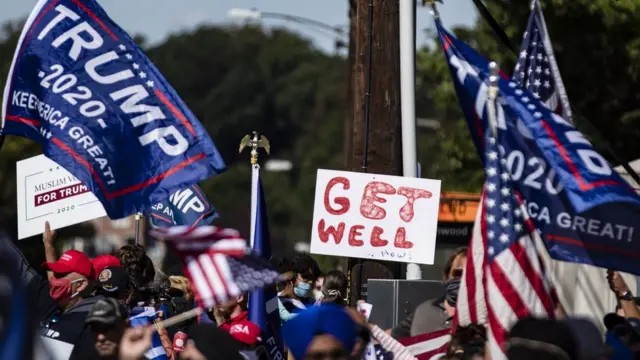 Seguidores de Trump le muestran su apoyo
